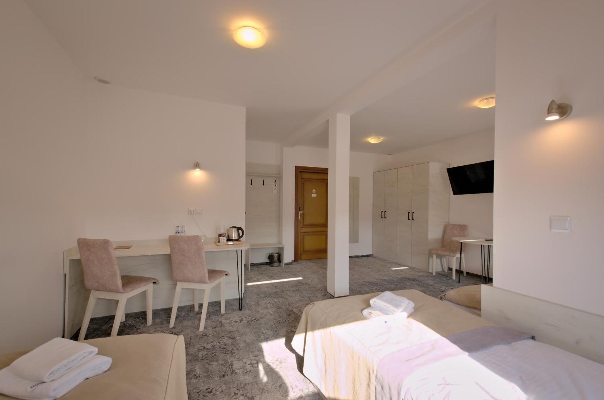 Hotel Sezam Махова Екстер'єр фото