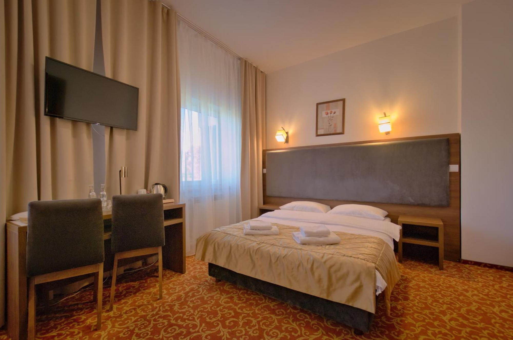 Hotel Sezam Махова Екстер'єр фото