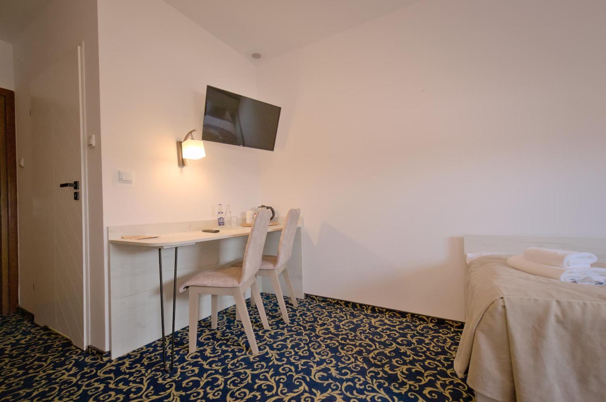 Hotel Sezam Махова Екстер'єр фото